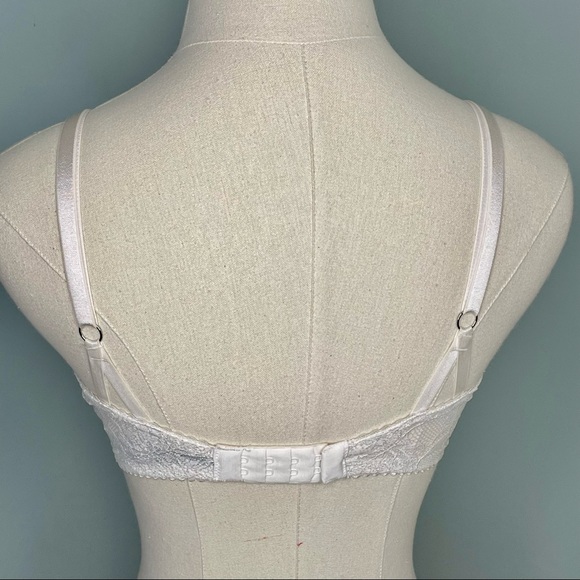 Victoria's Secret Very Sexy ivory metallic unlined plunge bra - Picture 4 of 6